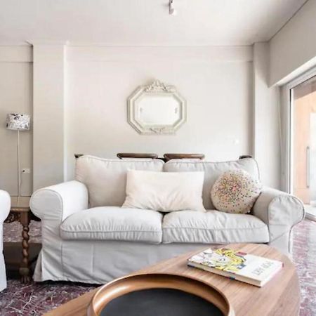 Flisvos Marina Refurbished Apartment Atenas Exterior foto