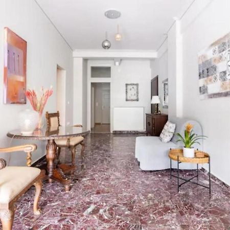 Flisvos Marina Refurbished Apartment Atenas Exterior foto