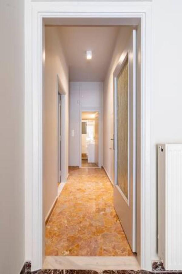 Flisvos Marina Refurbished Apartment Atenas Exterior foto