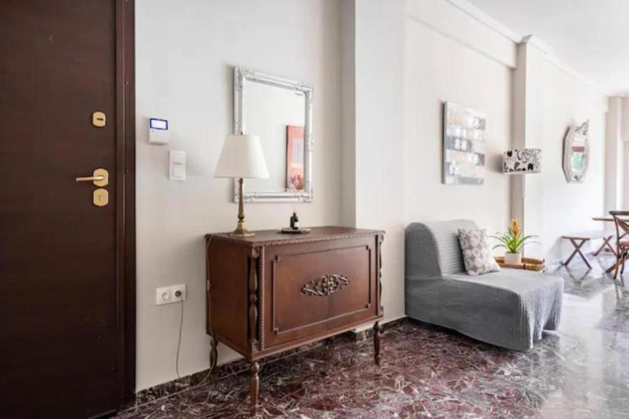 Flisvos Marina Refurbished Apartment Atenas Exterior foto