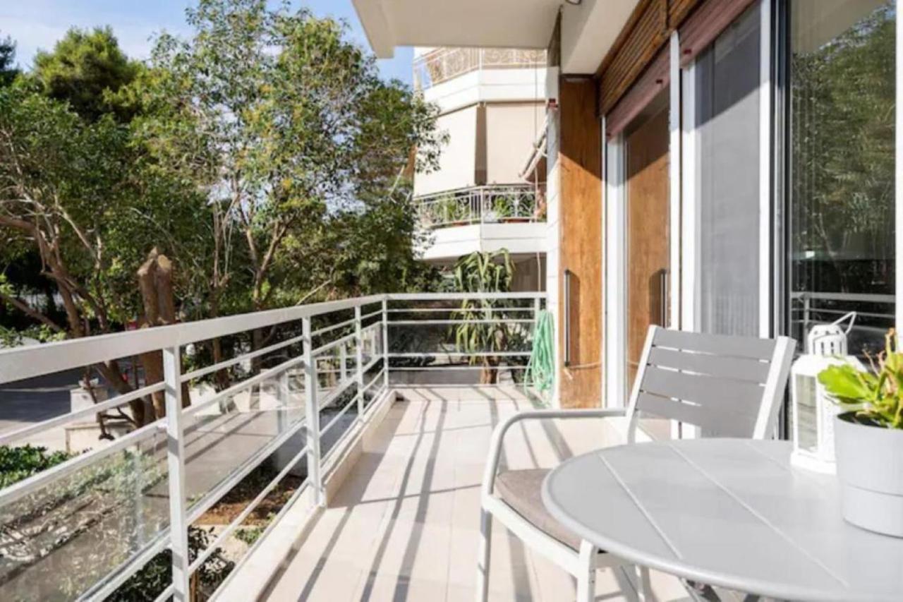 Flisvos Marina Refurbished Apartment Atenas Exterior foto