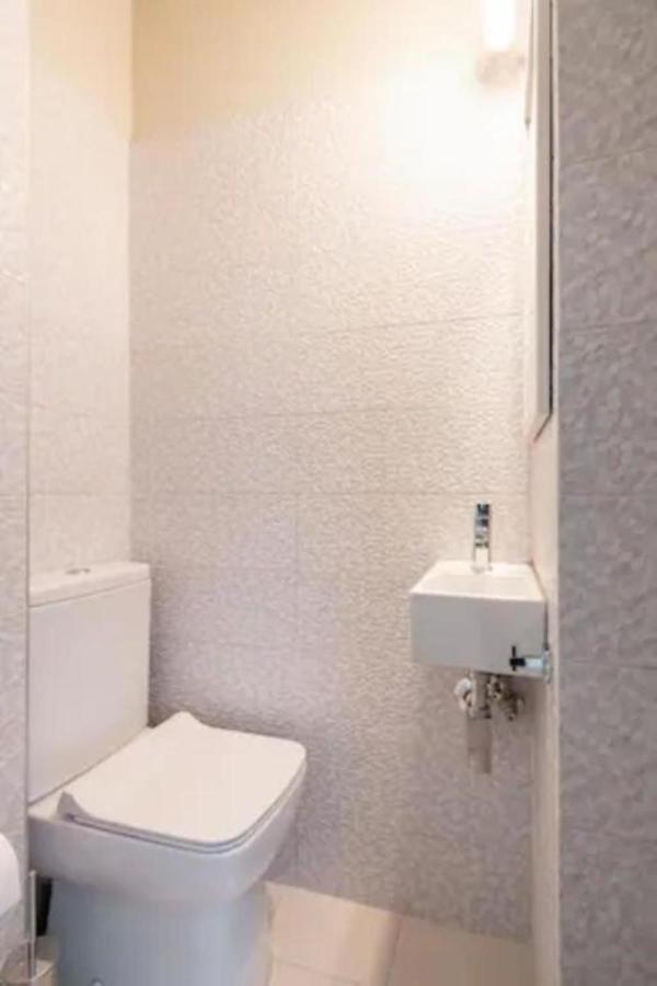 Flisvos Marina Refurbished Apartment Atenas Exterior foto