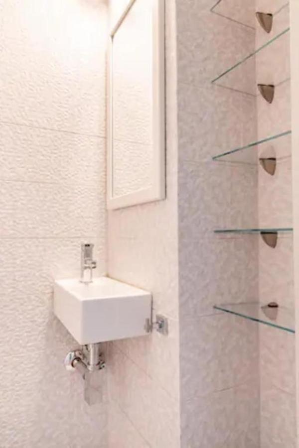 Flisvos Marina Refurbished Apartment Atenas Exterior foto