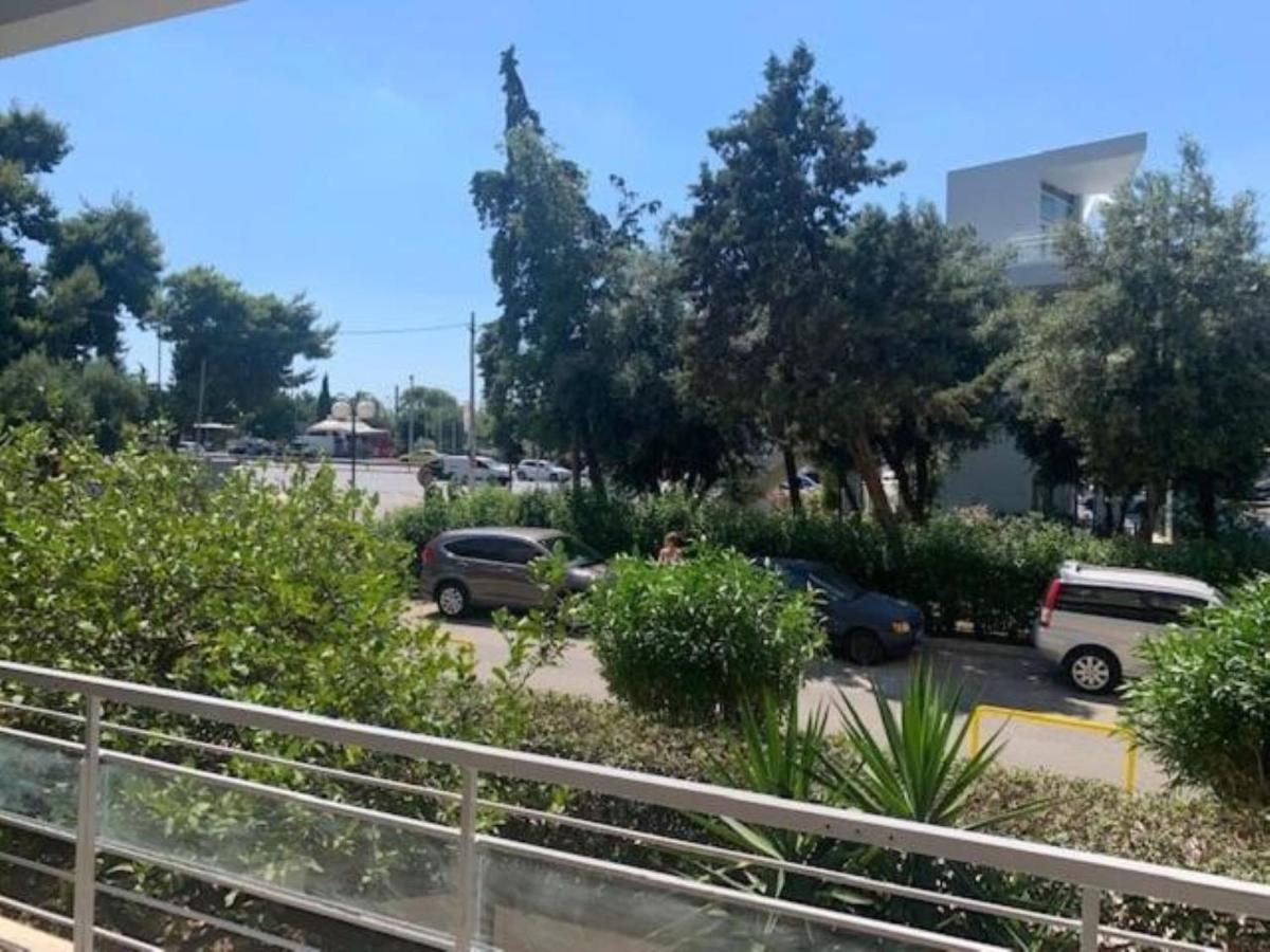 Flisvos Marina Refurbished Apartment Atenas Exterior foto